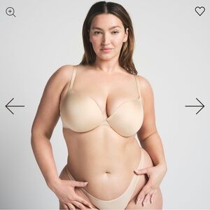 SKIMS ultimate push up plunge bra